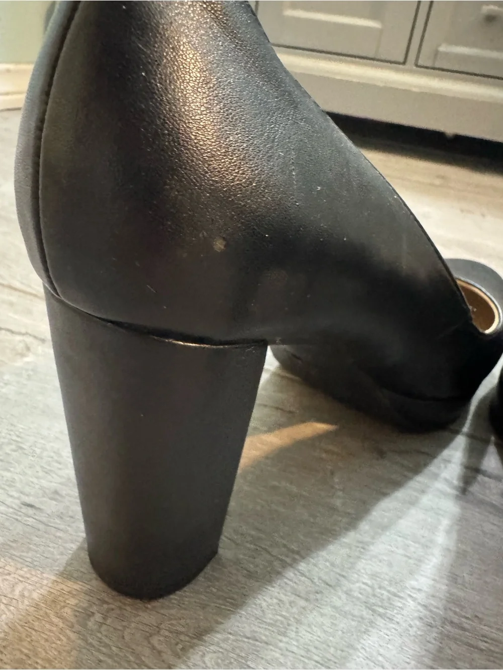 Naturalizer Black Pumps